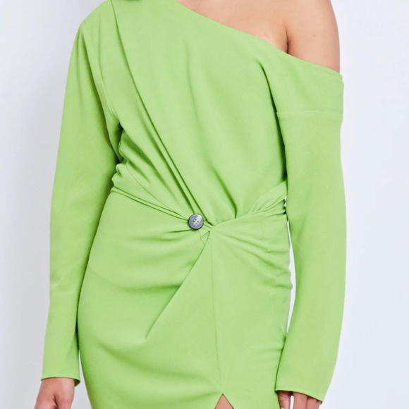 Pfeiffer Green off the shoulder dress - Picture 5 of 5